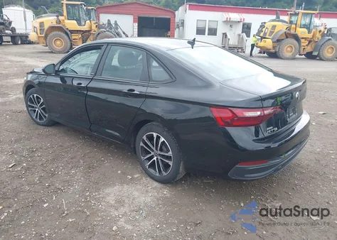 2024 Volkswagen Jetta 1.5T Sport из США, поврежденный, VIN 3VWBM7BU1RM049589